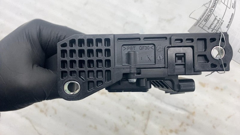 ⭕ 2022-2024 Lucid Air Accelerator Throttle Foot Pedal OEM Assembly P11