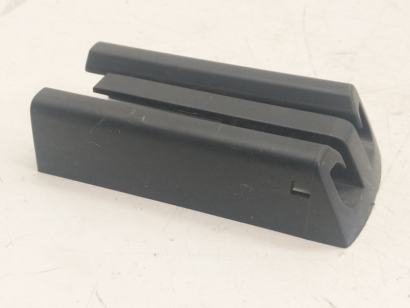 1051476 00 A 12-20 Model S Front Seat Rail Track Trim Rear Outer End Slide Cover 1051476-00-A