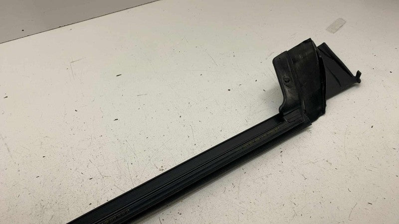 ⭕ 17-23 Model 3 Rear Right Door Window Inner Belt Weatherstrip Seal 10
