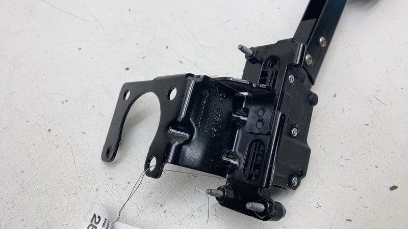 PT00001438F ⭕ 2025 Rivian R1S Accelerator Gas Foot Pedal Throttle w/ Bracket PT00001438-F