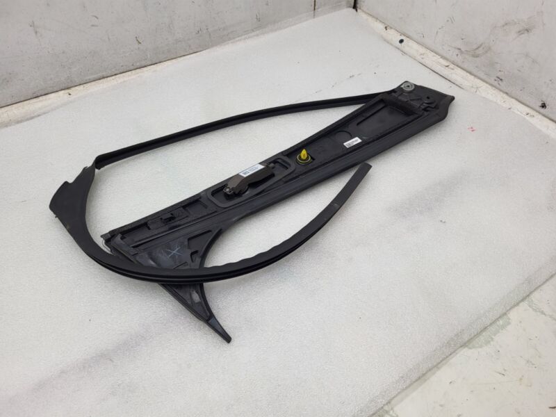 108390200B 16-20 Model X Right B-Pillar Applique Trim Molding w/ Camera & Seal 1092312-98-F