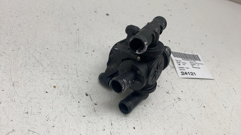 ⭕ 2019-2023 Audi E-Tron Quattro Coolant Cooling Water Valve Assembly 5