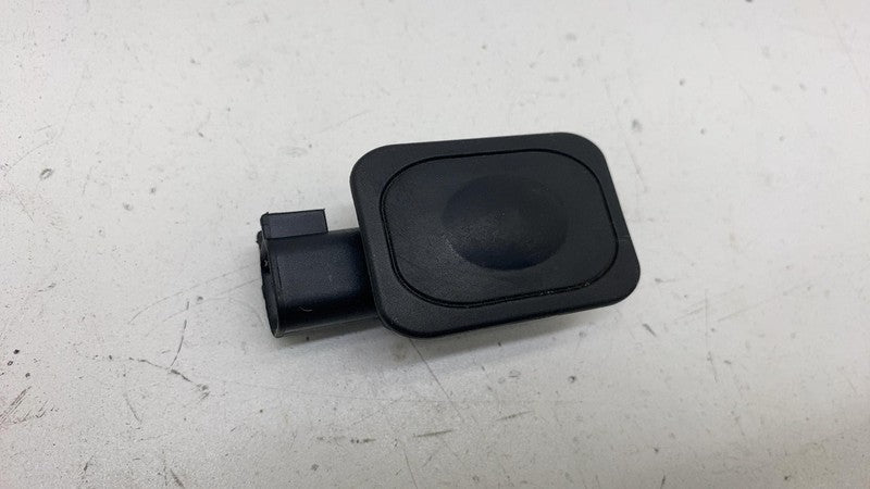 GB5T-14K147-CA ⭕21-24 Ford Mustang Mach-E Tailgate Liftgate Trunk Release Switch GB5T-14K147-CA