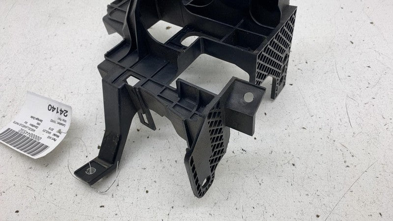 ⭕ 2017-2020 Maserati Levante Fuse Relay Junction Box Support Bracket 6