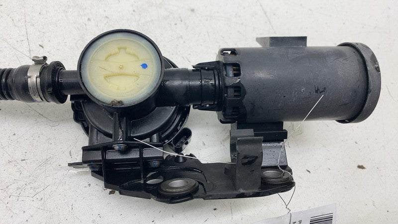 ⭕ 17-23 BMW 540i Vapor Canister Filter & Detection Pump & Hose Tube 74