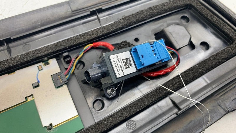 150688690F ⭕ 20-23 Model Y Right Exterior B-Pillar Applique Trim w/ Camera RH 1506886-90-F