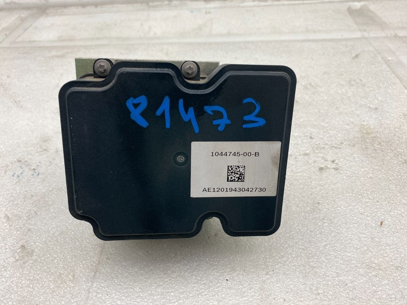 1044745 00 B ⭕ 2017-2023 Tesla Model 3 M3 Anti-Lock Brake System ABS Pump Module 1044745-00-B