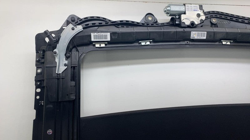 ⭕2017-2020 BMW 540i Sunroof Sun Roof Moonroof Window Glass w/ Motor As
