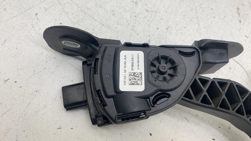 ⭕ 2012-2020 Tesla Model S X Accelerator Throttle Pedal Assembly BE5C 9