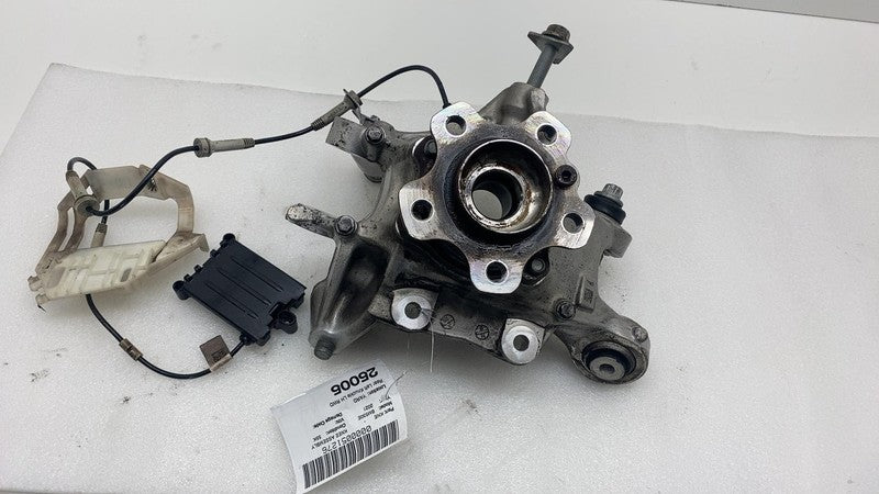 6866337 2017-2023 BMW 530e Rear Left Spindle Knuckle Hub w/ ABS & Connection Bracket RWD