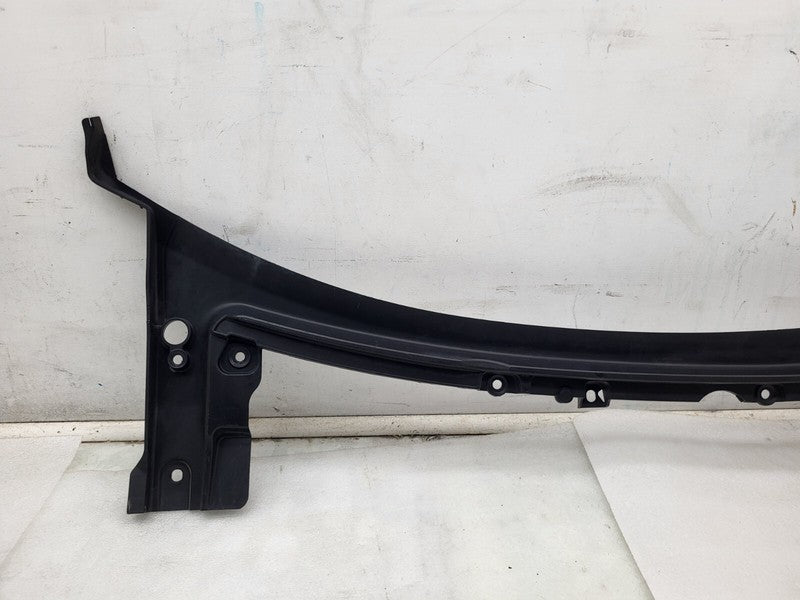 1060509-00-C ⭕ 16-20 Model S Front Windshield Underhood Trim Cowl Screen Cover 1060509-00-C