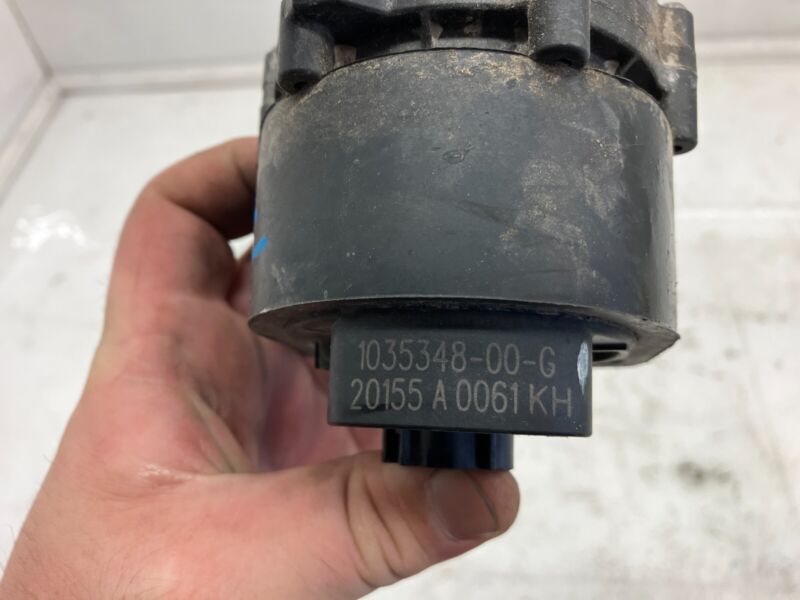 2016-2020 Tesla Model S X Cooling System Auxiliary Water Coolant Pump FWD Assy