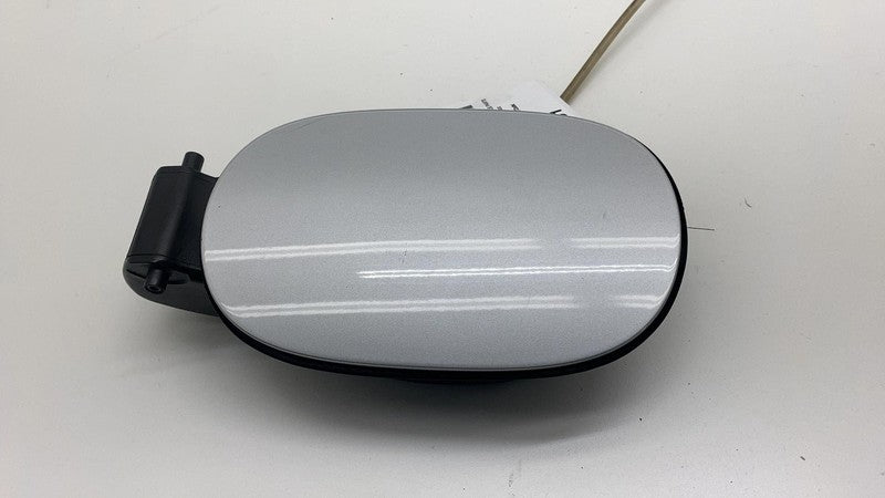 1H0010092Q 2011-2014 Porsche Cayenne Fuel Filler Gas Tank Lid Door w/ Cap Silver - LX7W OEM