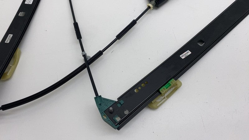 ⭕ 2019-2024 Porsche Cayenne Front Right Door Window Regulator & Motor 