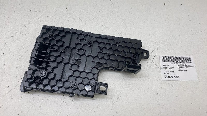 ⭕20-24 Tesla Model Y Right Low Voltage Controller Electronic Module 16