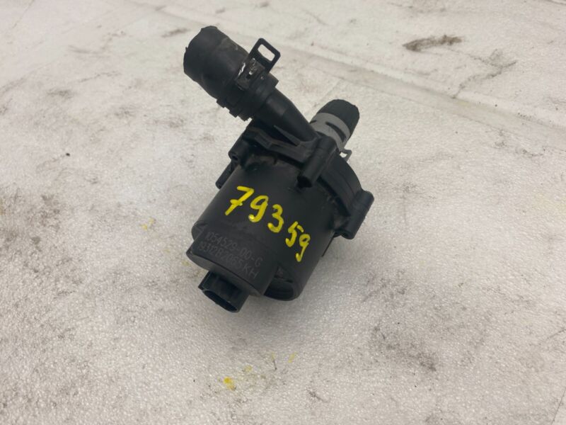 2016-2020 Tesla Model X MX Auxiliary Coolant Water Cooling Pump FWD Assembly OEM