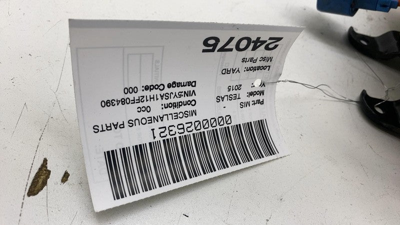 102884301A ⭕ 12-15 Tesla Model S Front High Voltage Junction Box Distribution 1028843-01-A