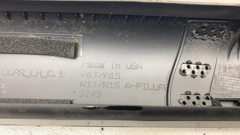 PT00015996 J 2022-2024 Rivian R1S R1T Front Driver Side Exterior A-pillar Trim Panel Left LH