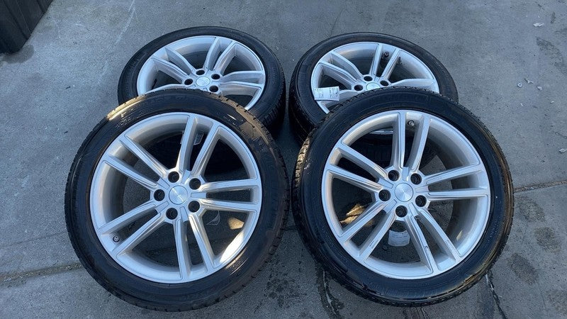 2012-2015 Tesla Model S Wheel Rim 19" 19x8.0 +40MM  Needs Tires