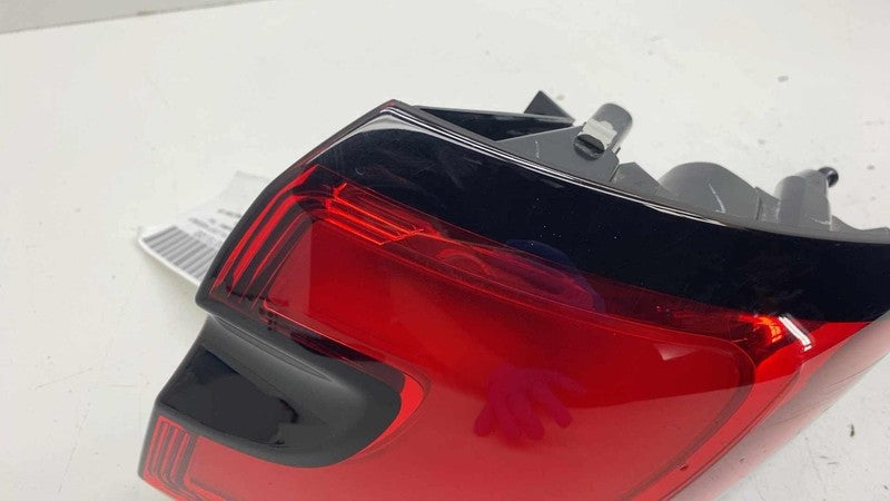 68424932AC ⭕ 2021-2025 Chrysler Pacifica Rear Right Side Outer Tail Light Lamp 68424932AC