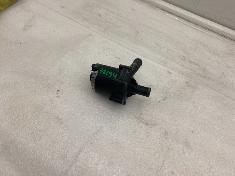 2012-2015 Tesla Model S MS Auxiliary Water Coolant Battery Cooling Pump Assembly