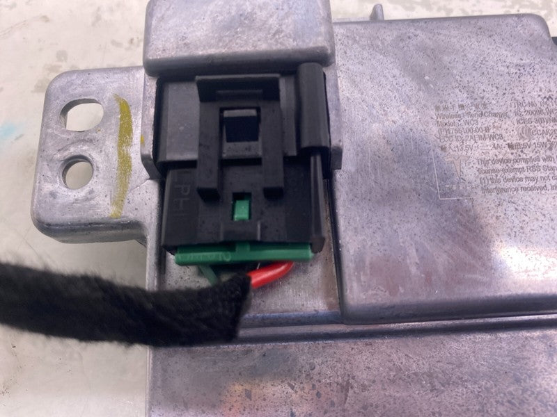 ⭕ 17-23 Model 3 Y Center Console Wireless Phone Charger Module Unit 17