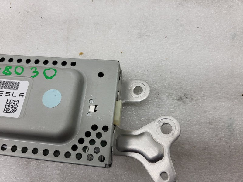 107974900D ⭕ 2017-2023 Model 3 Harman Becker FM HD Audio Radio Receiver Module 1079749-00-D