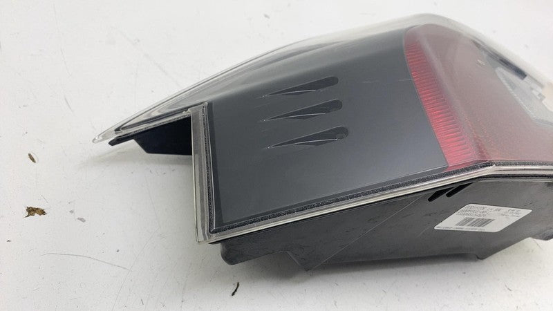 ⭕ 12-22 Model S Rear Driver Side Trunk Outer Taillight Lamp Left LH 60