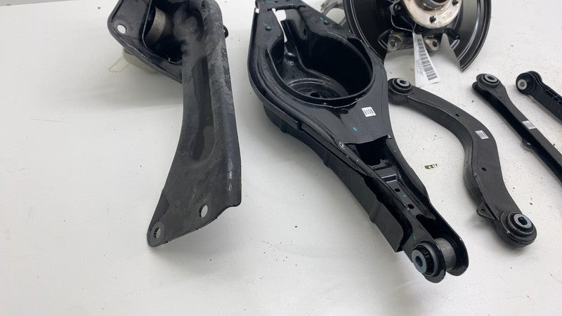 ⭕ 2021-2023 Polestar 2 Rear Right Knuckle w/ Rear Upper & Lower Contro