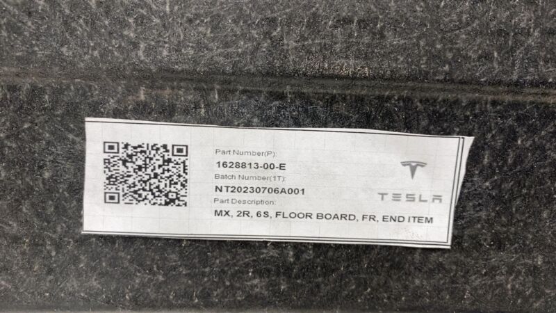 162881300E ⭕ 21-23 Tesla Model X Rear Interior floor Board Carpet Liner Trim 1628813-00-E