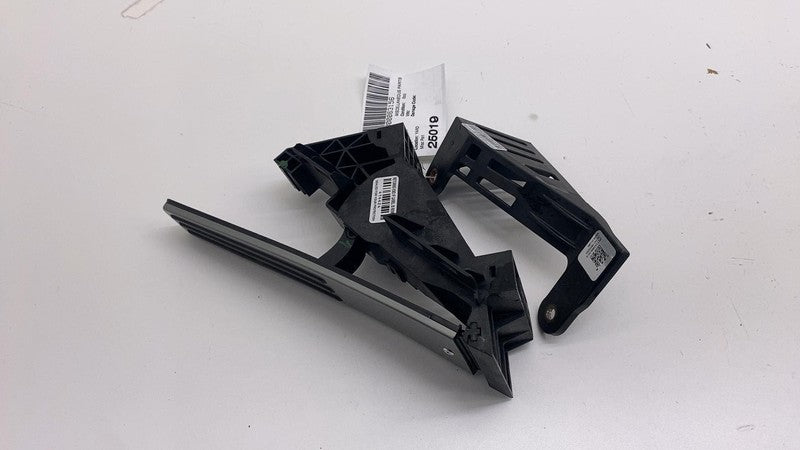 ⭕ 2024-2025 Tesla Cybertruck Front Gas Accelerator Pedal w/ Bracket 12