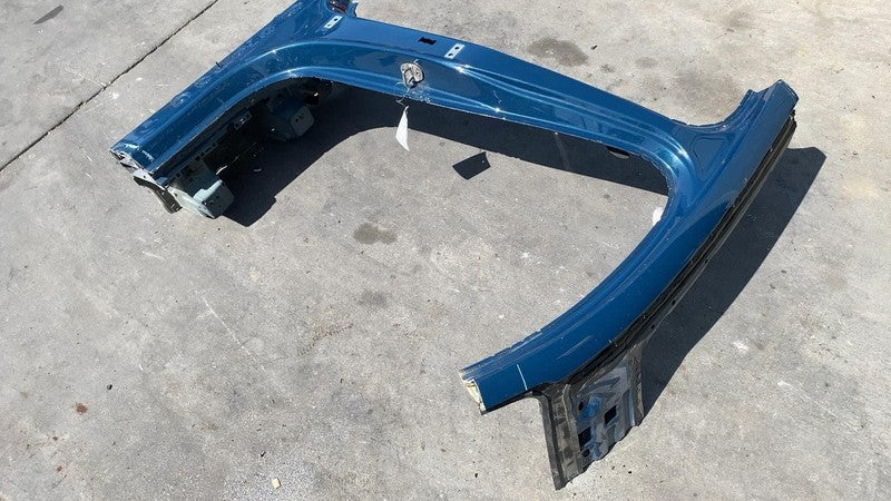 ⭕ 2024 Porsche Cayenne Right Center B-Pillar Body Rail Frame Structural Cut Out