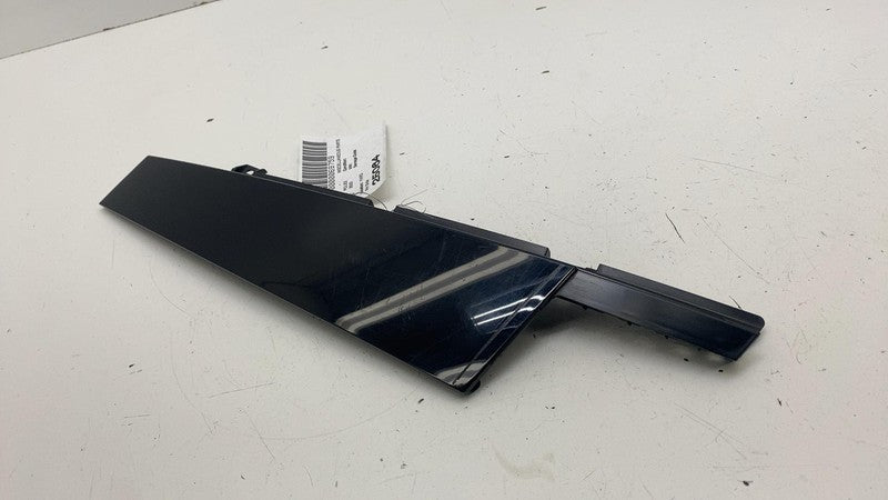 31672581 ⭕ 21-23 Polestar 2 Front Right Exterior B-Pillar Applique Trim Molding 31672581