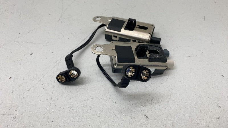 ⭕ 16-20 Model X Rear Left & Right Antenna AMP Module 1448944-00-B/1448