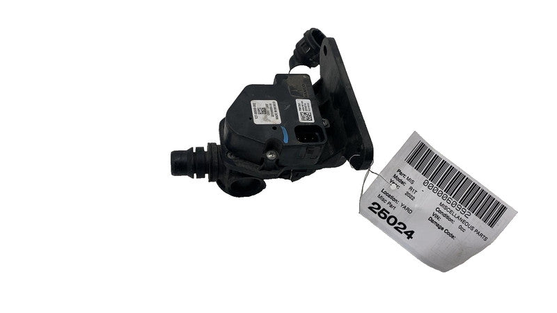 ⭕2022-2024 Rivian R1T A/C Heater Cooling Control 1-way Valve w/ Hose P