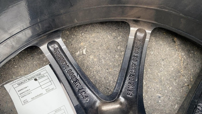 1044221-00-C ⭕ 2017 2018 2019 2020 Tesla Model 3 M3 Alloy Wheel Rim 18x8.5J+40MM 1044221-00-C