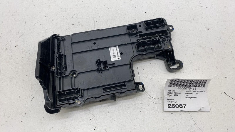 1834632-10-D ⭕ 24-25 Model 3 Front Left Frunk Low Voltage Body Controller Module 1834632-10-D