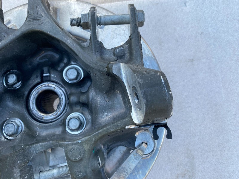 ⭕ 16-20 Model S Rear Right Spindle Knuckle Hub w/ Shield Dual Motor 10