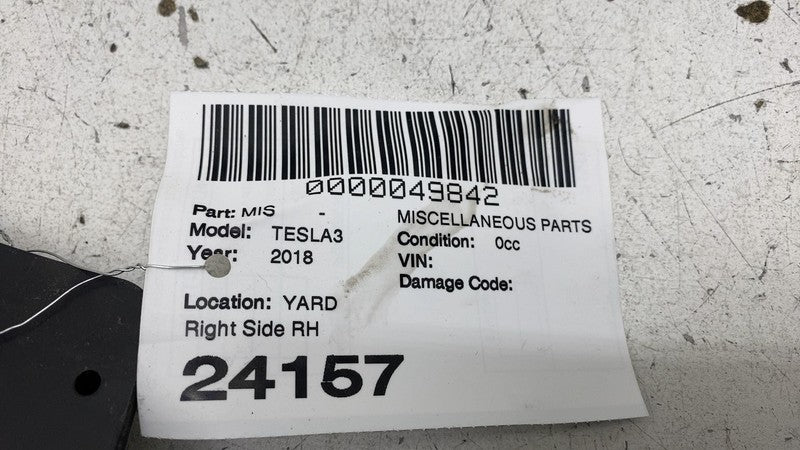 1084170 00 B 2017-2023 Tesla Model 3 M3 Front Bumper End Carrier Upper Right Bracket Support
