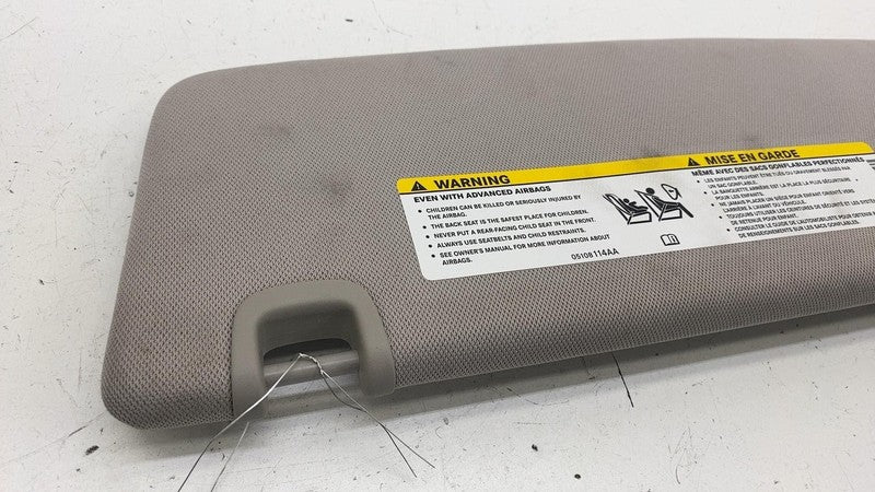 ⭕ 2017-2024 Chrysler Pacifica Passenger Right Side Sunvisor Sun Shade Visor OEM