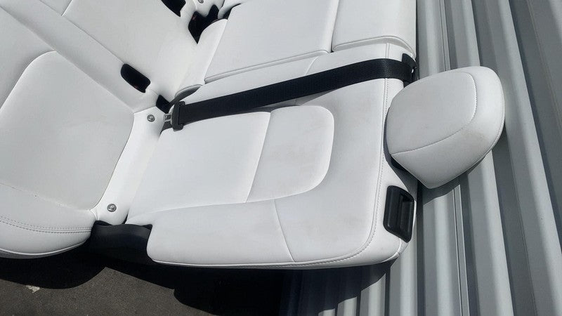 ⭕2020-2022 Tesla Model Y Rear 2nd Row Seat (5-Seater) Premium PUR Whit