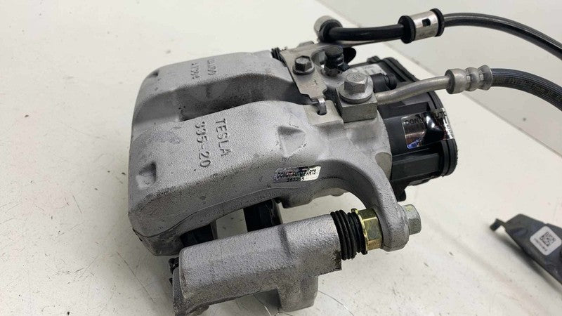 ⭕ 2020-2024 Tesla Model Y Rear Left Caliper w/ Brake Line Hose BASE 10
