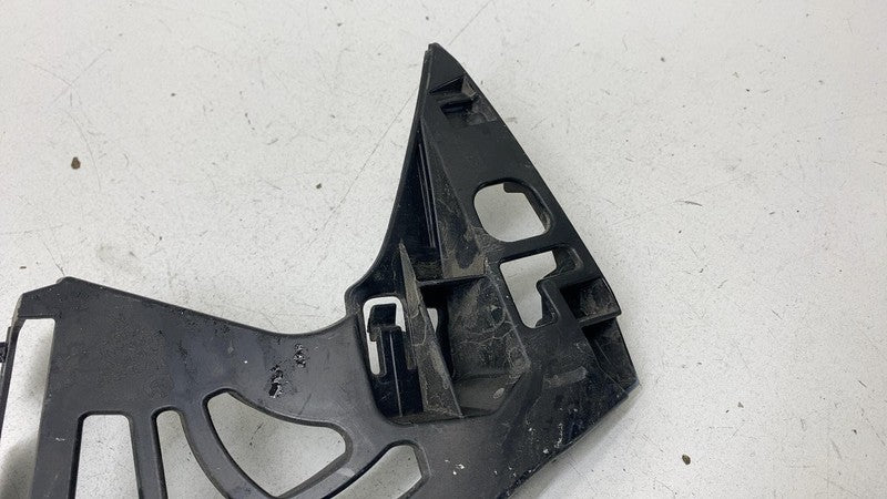 51117385348 2017-2021 BMW 530e G30 Front Passenger Side Bumper Guide Mount Bracket Right RH