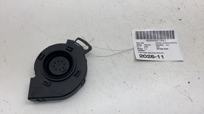 ⭕ 2024-2025 Model 3 Front 1st Row Seat Left or Right Back Blower 16999