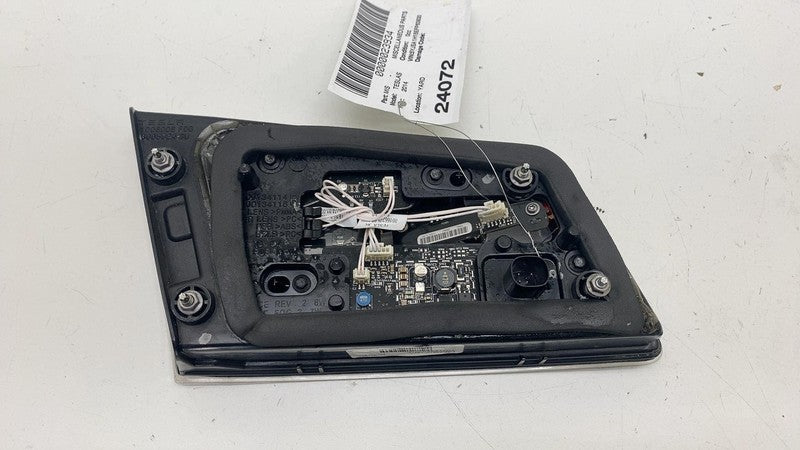 ⭕ 12-22 Model S MS Passenger Side Trunk Inner Taillight Lamp Right 600