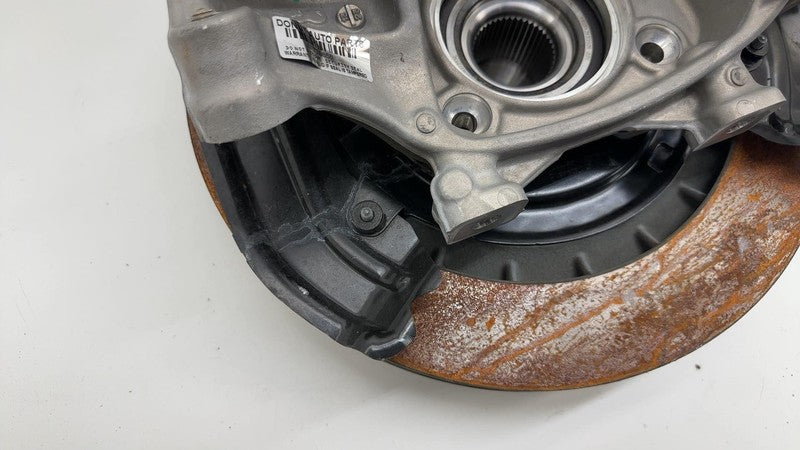 9Y0907616 ⭕2024 Porsche Cayenne Rear Left Spindle Knuckle w/ Rotor & Actuator (PARTS ONLY)