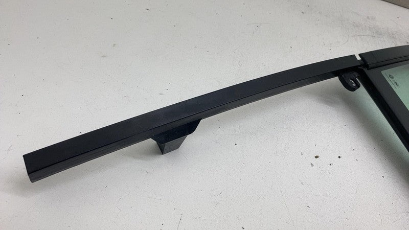 PT00009493G ⭕ 2023 Rivian R1T Passenger Side Door Corner Glass Right Assembly PT00009493-G