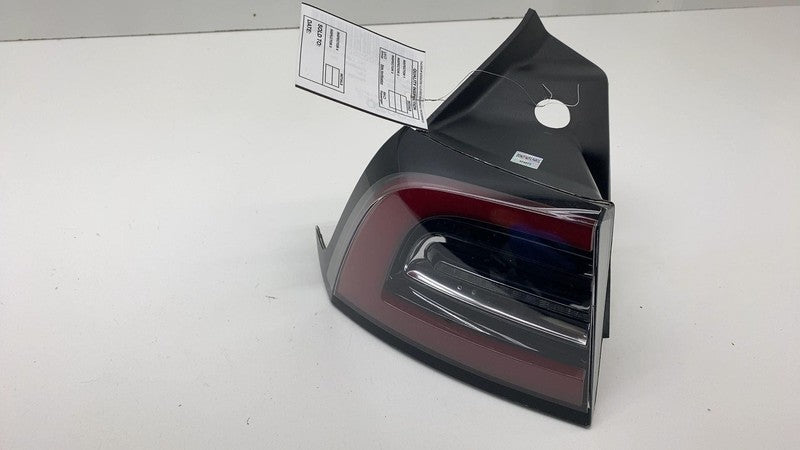 2017-2022 Tesla Model 3 Rear Driver Side Exterior Taillight Outer Tail