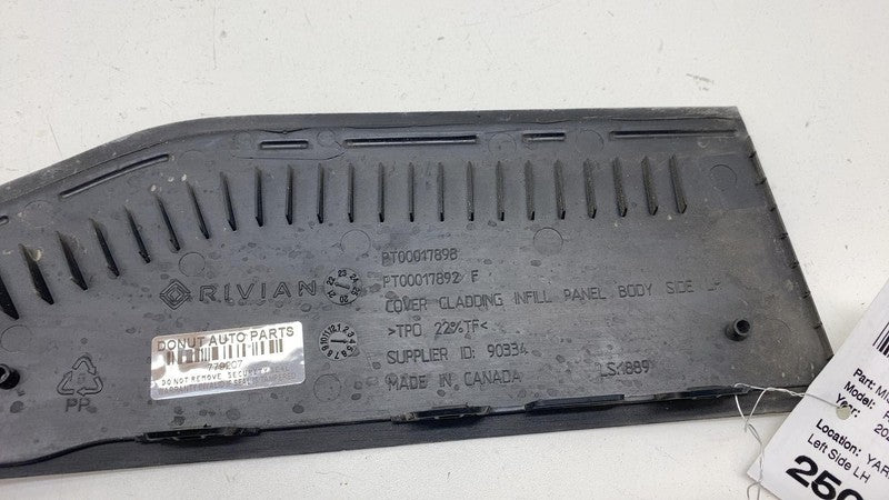 PT00017892 F ⭕22-24 R1T Rear Left Tailgate Cladding Infill Panel Body Side Cover PT00017898