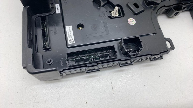 1078673 32 L 2017-2020 Tesla Model 3 M3 Left Low Voltage Controller Electronic Control Module